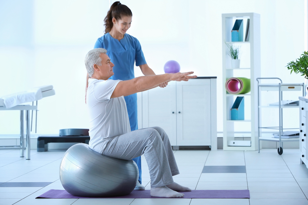 Safe Mobility for Seniors: How Physiotherapy Reduces Fall Risk